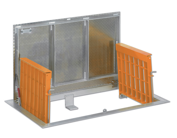 Hatch with Dual Safety Grate
